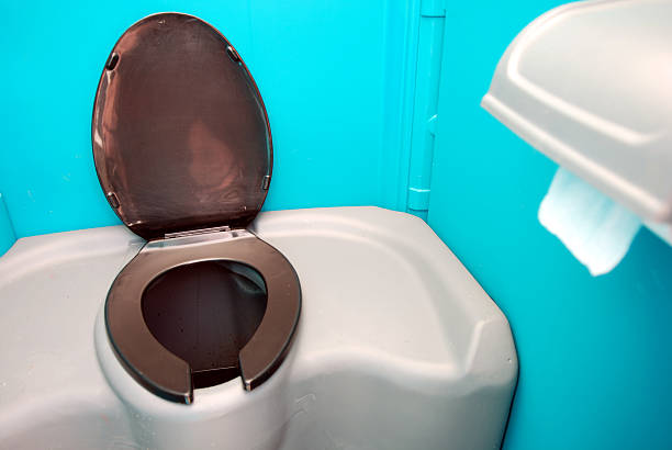 Best Portable restroom trailer rental  in Tinley Park, IL